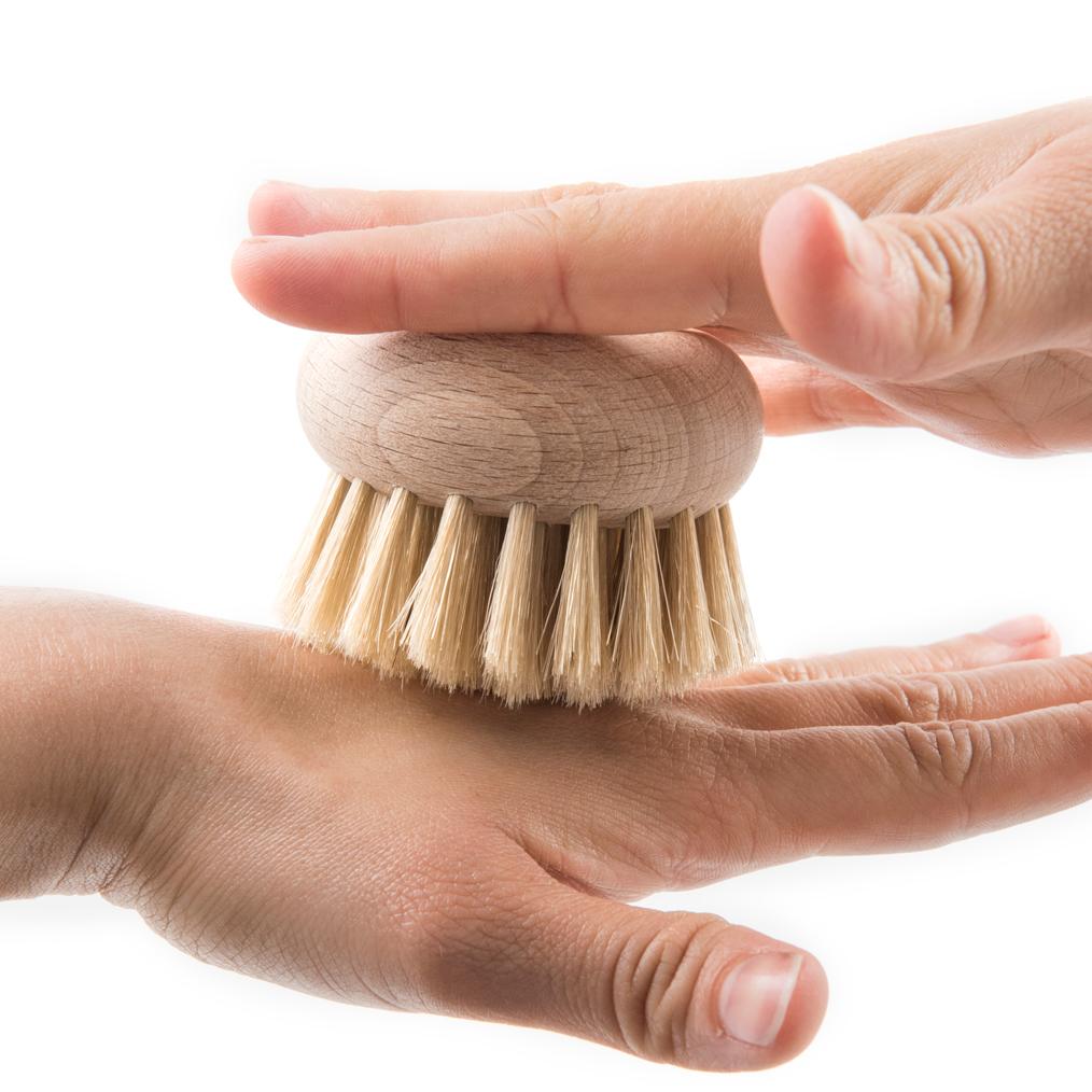 AndrÃ©e Jardin Beech Wood Body Brush AndrÃ©e Jardin andree-jardin-beech-wood-body-brush - French Dry Goods