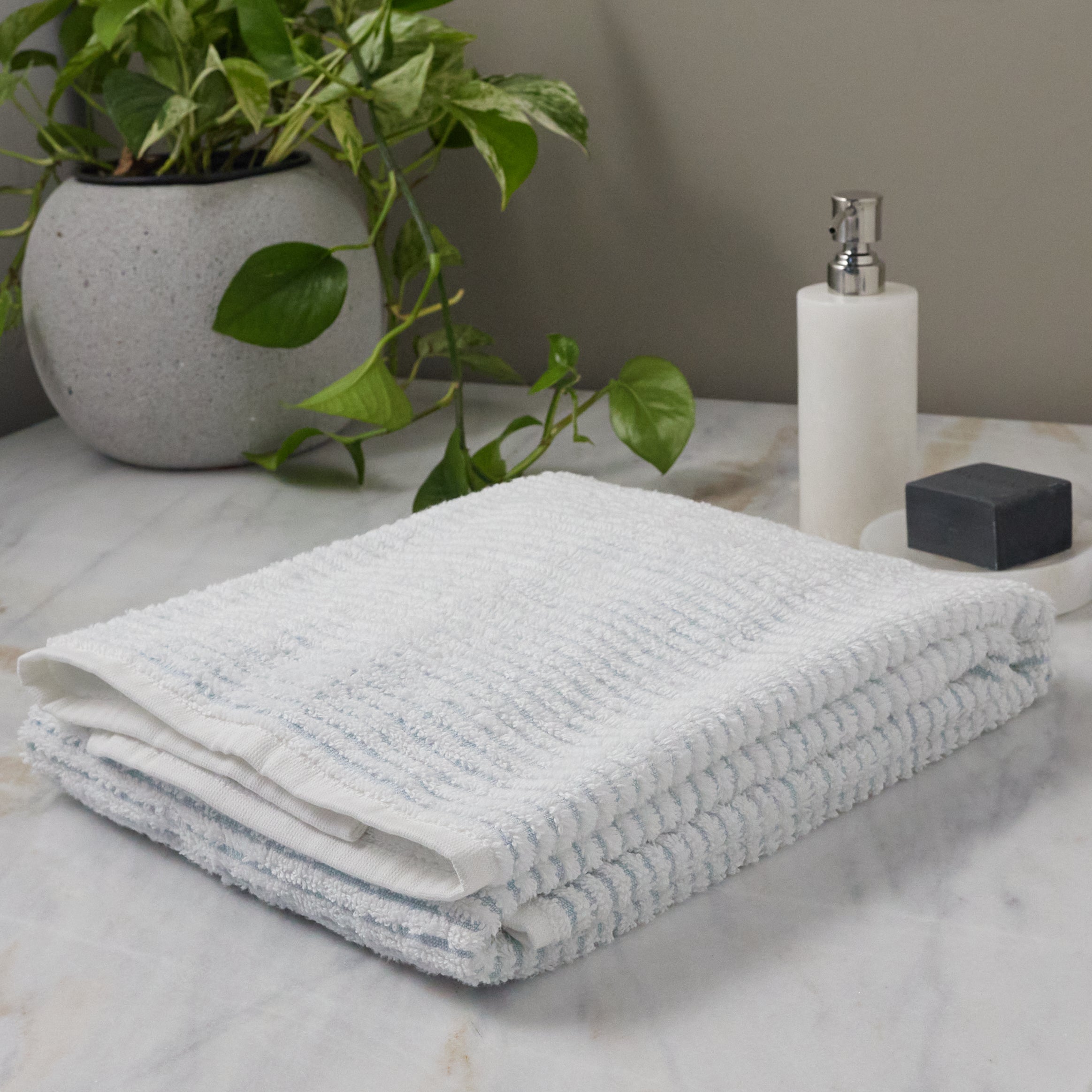 Sullivan Bath Towel, Sterling Blue