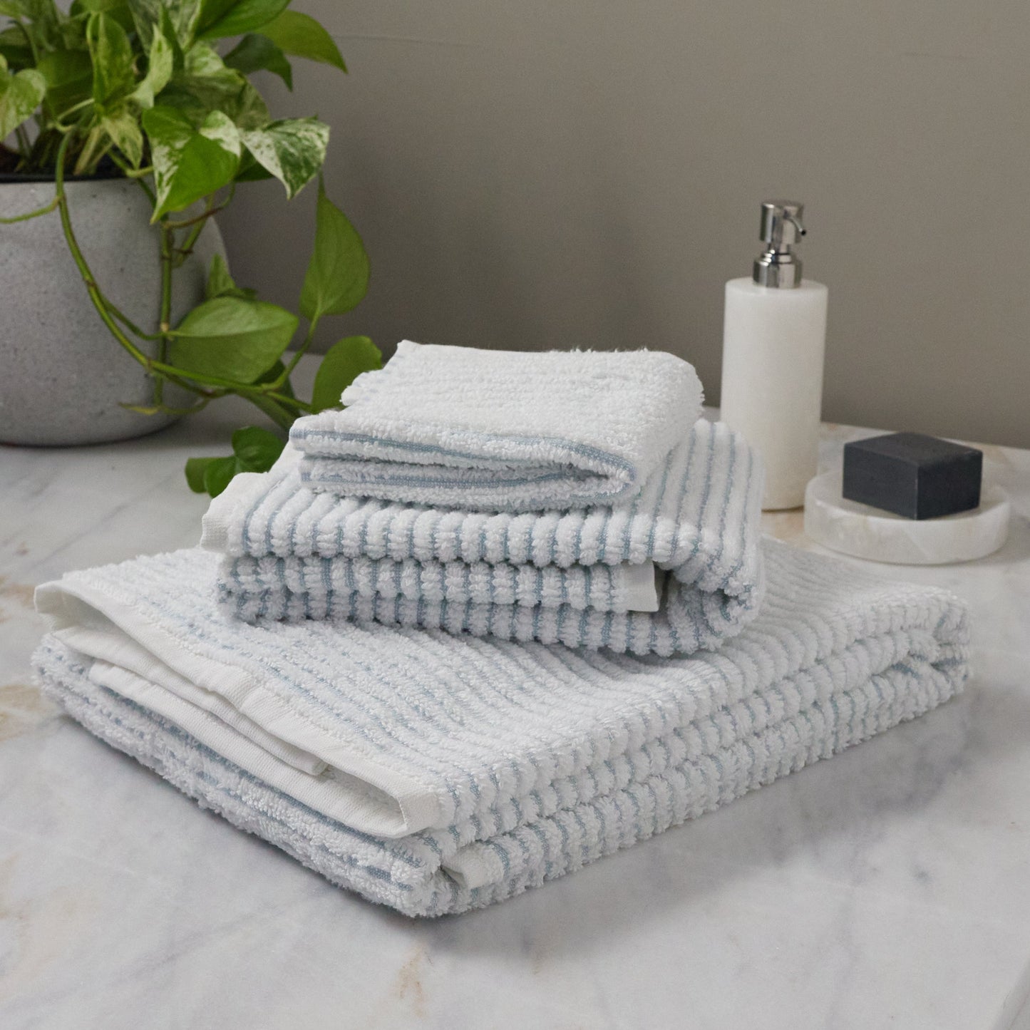 Sullivan Bath Towel, Sterling Blue