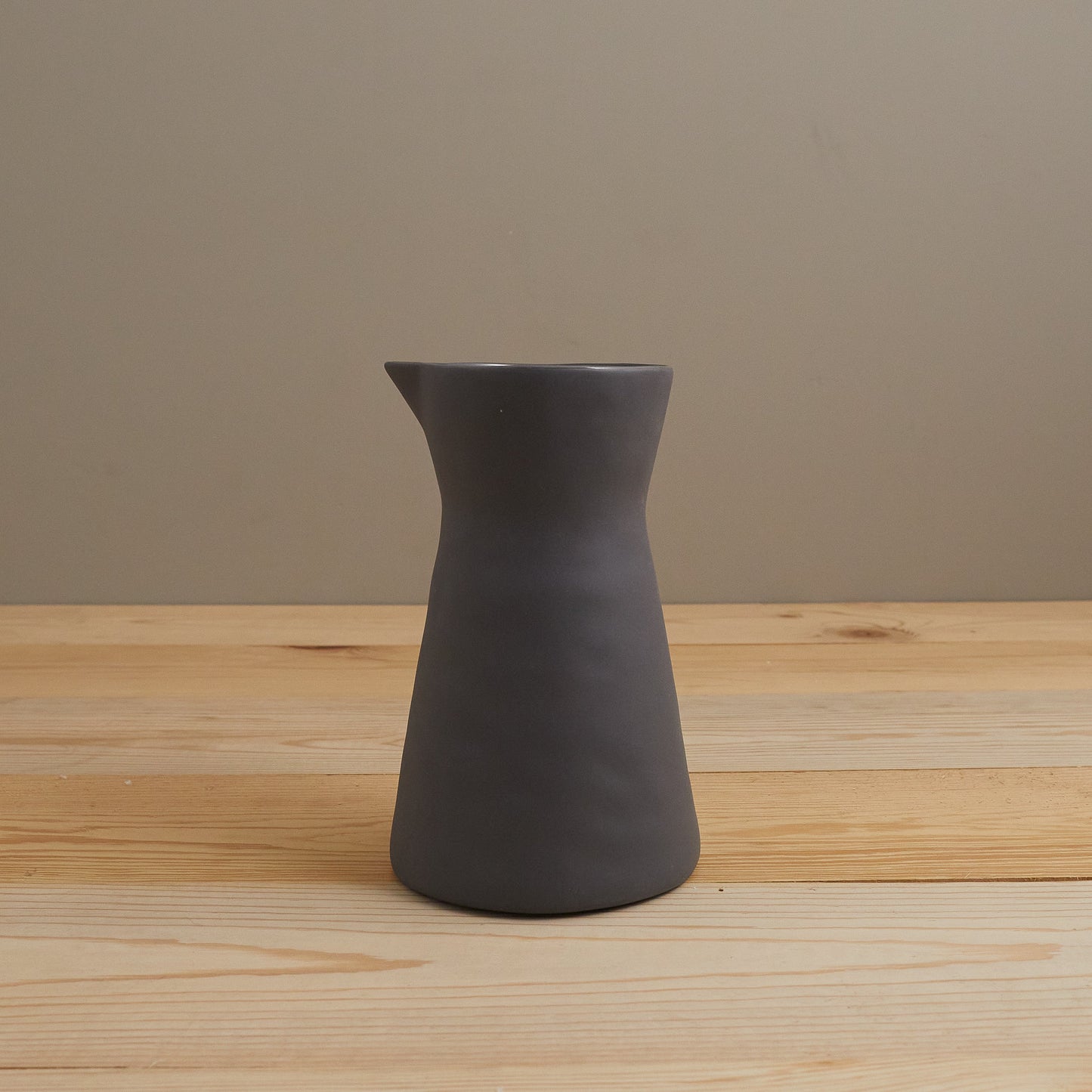 Tam Stoneware Carafe, Slate