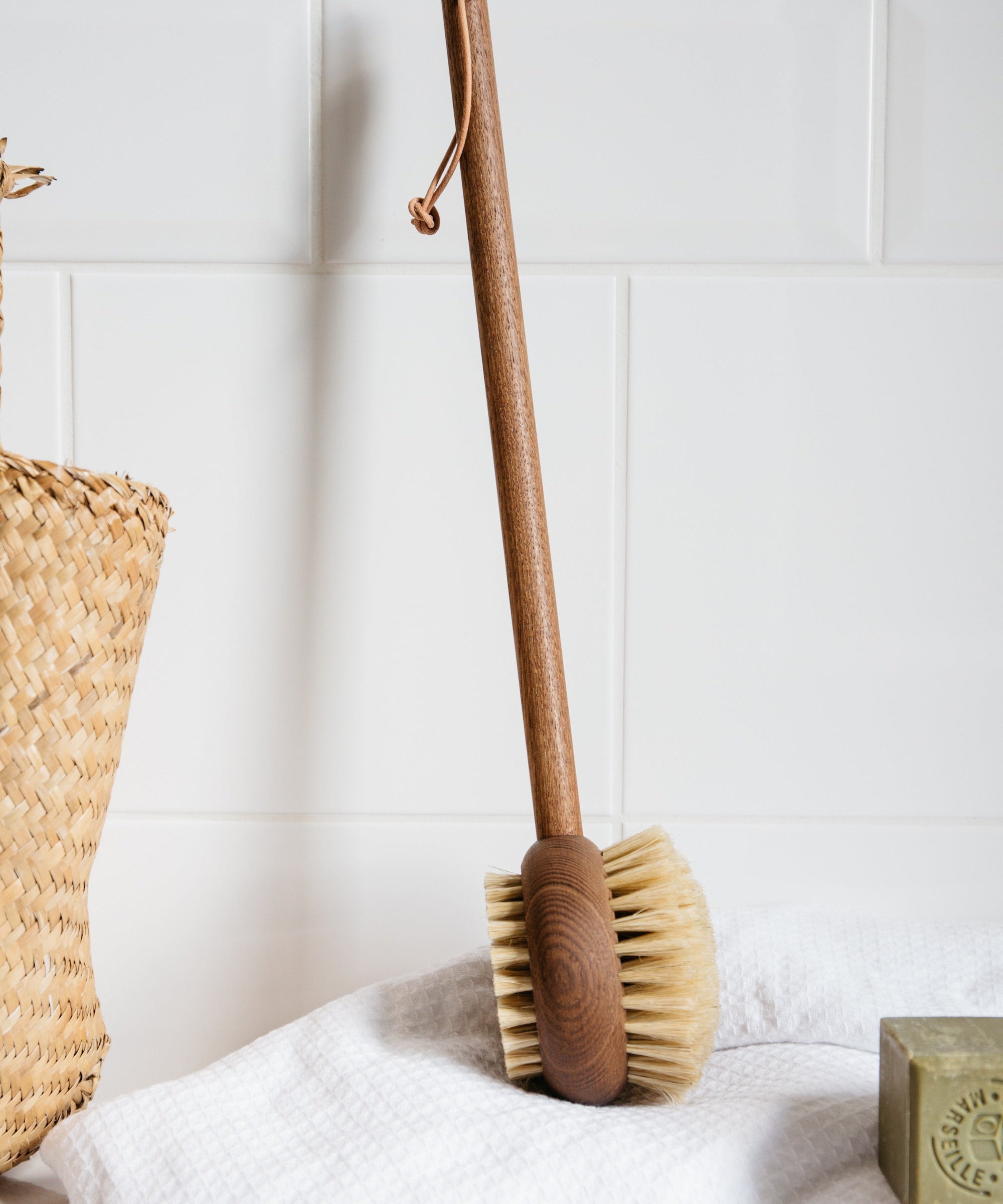 Handled_Body_Brush_Andree_Jardin.jpg