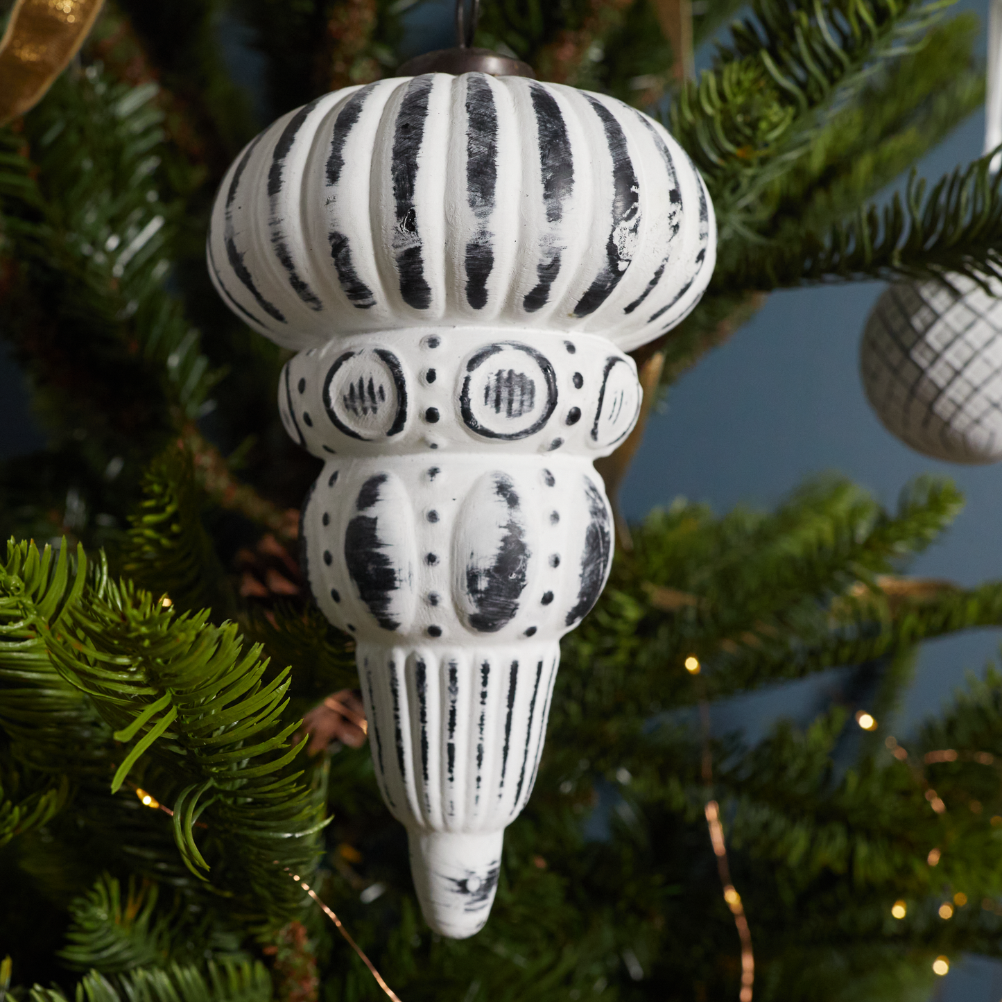 Breckenridge Ornament, Larvik