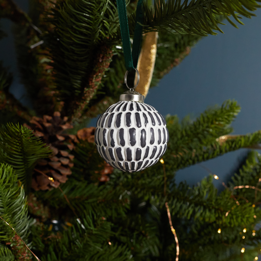White & Gray Glass Ornament Broken Lines Ball, Set of 4