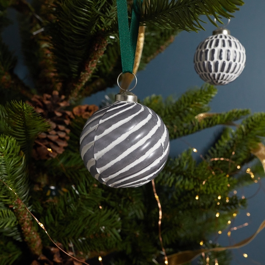 White & Gray Glass Ornament Spiral Lines Ball, Set of 4