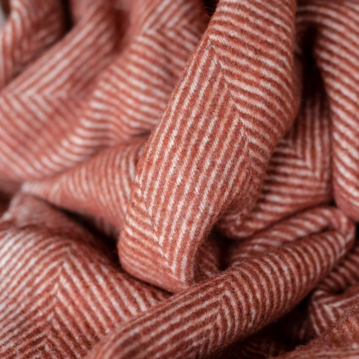 Recycled Wool Waterproof Picnic Blanket in Rust Herringbone - Brown Leather