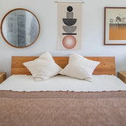 Lina Throw, Saddle