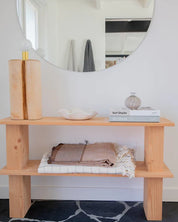 Lina Throw, Saddle