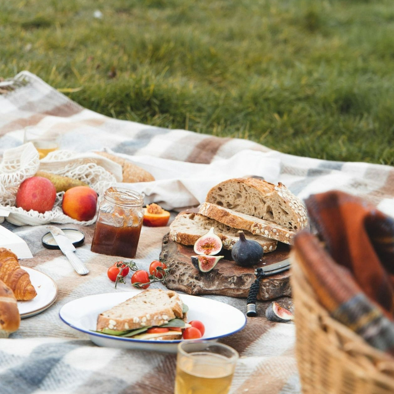 Recycled Wool Waterproof Picnic Blanket in Neutral Herringbone Check - Taupe Leather