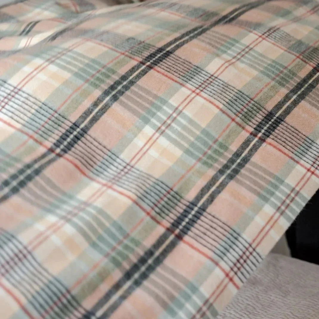 Lambswool Blanket in Seagrass Cottage Check