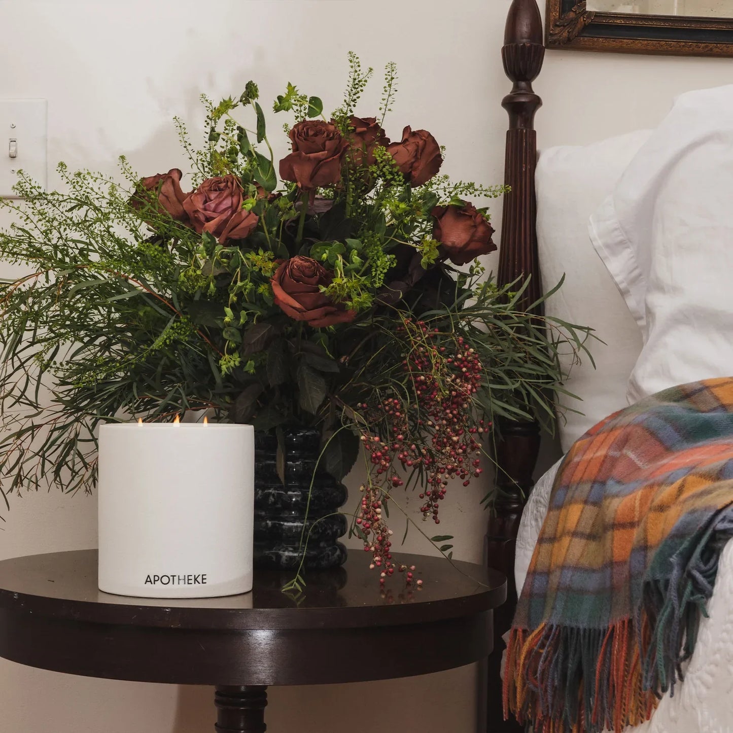 Apotheke Concrete 4-Wick Candle, White Vetiver