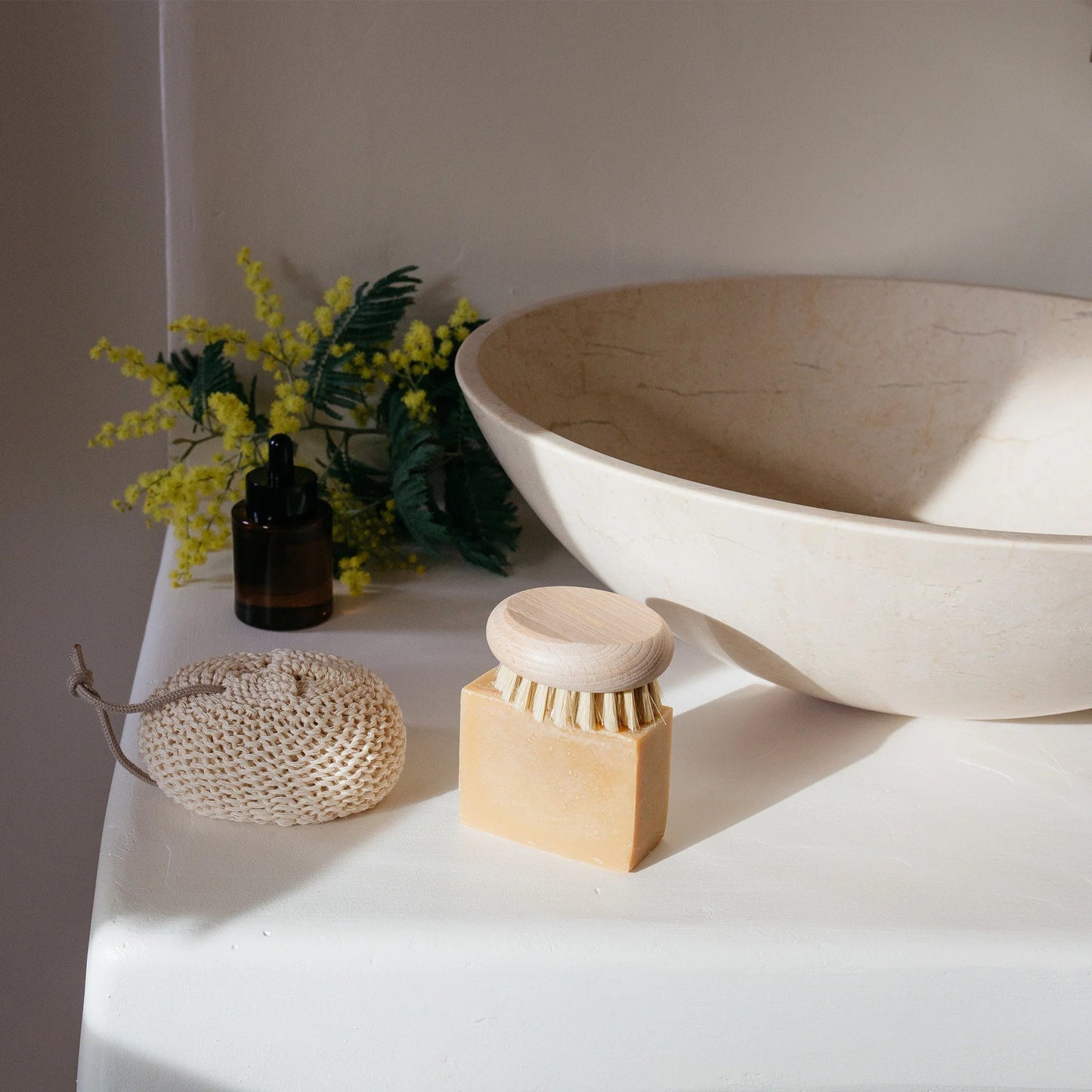 AndrÃ©e Jardin Tradition Scrub Brush Waxed Beech Wood Utilities AndrÃ©e Jardin AndrÃ©e Jardin Bath & Body_Accessories Brand_AndrÃ©e Jardin LMF23 andree-jardin-scrub-body-brush_7070-2000x2000