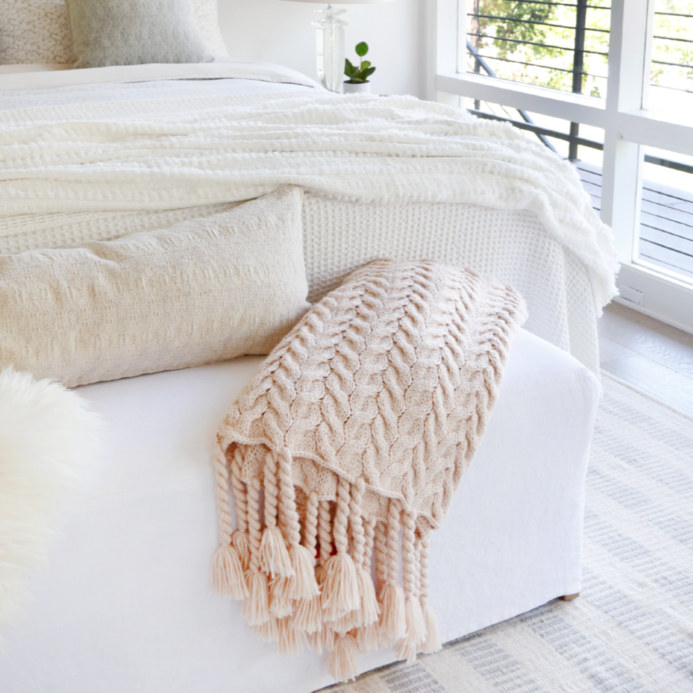 Capistrano Throw, Blush