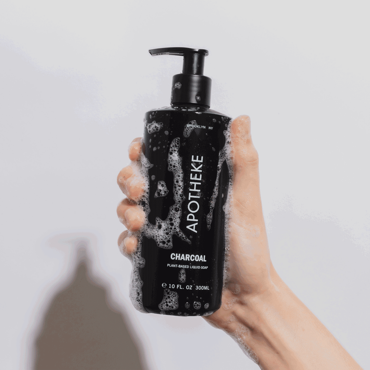 charcoal-liquid-soapapotheke-coliquid-soapapotheke-co-434790_1512x_1.gif