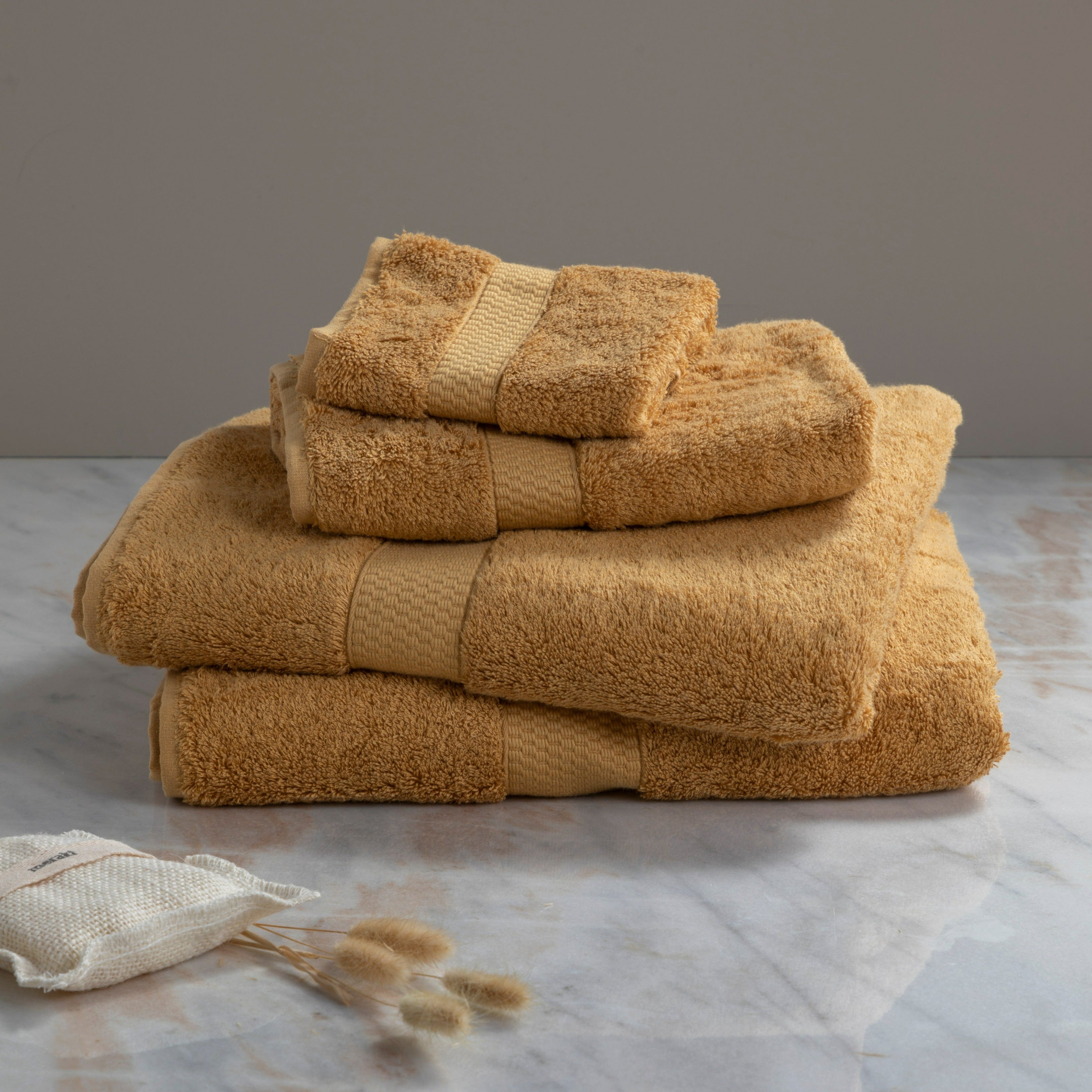 cinnamon3_edd5fcfb-bd2a-4086-bafb-cb97fe076c0a.jpg
