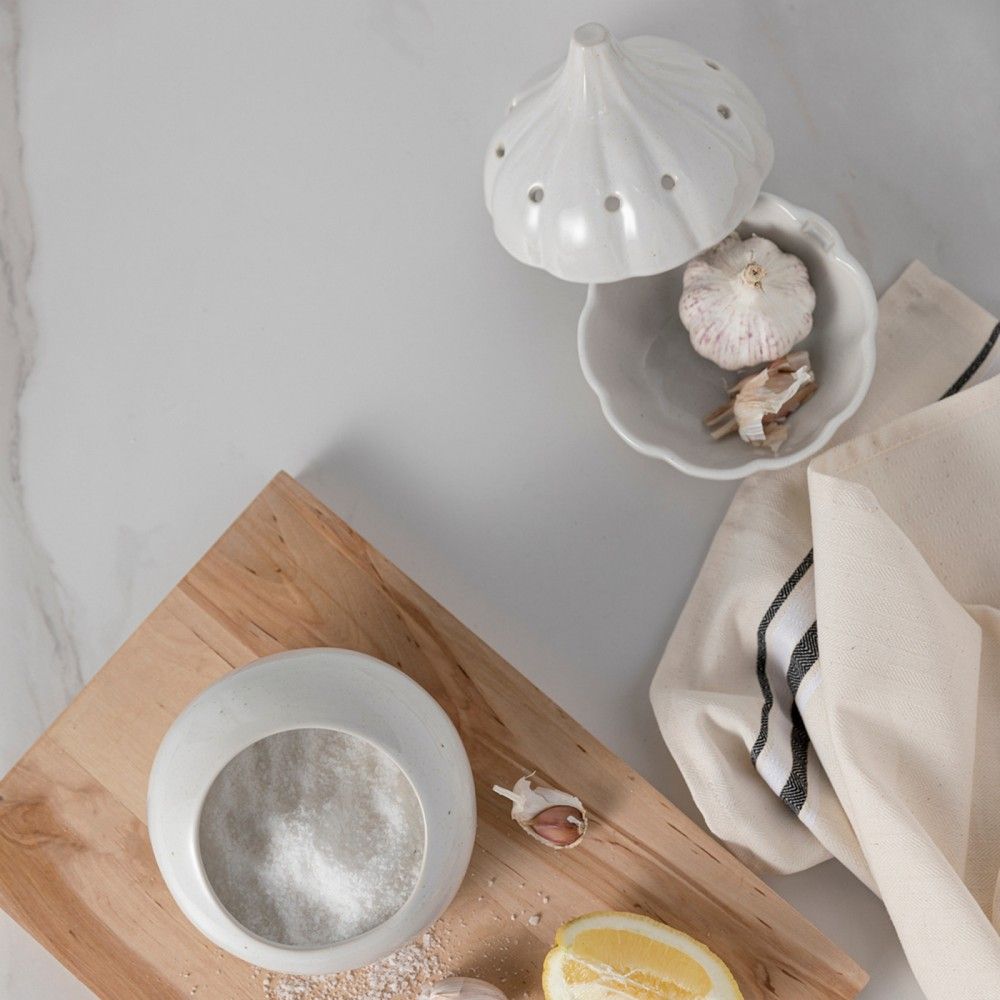 Fattoria Garlic Canister, White