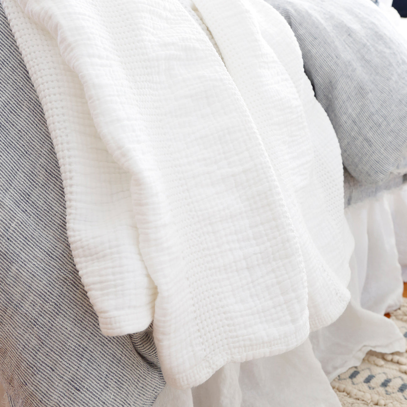 Nantucket Queen Matelasse Coverlet, White