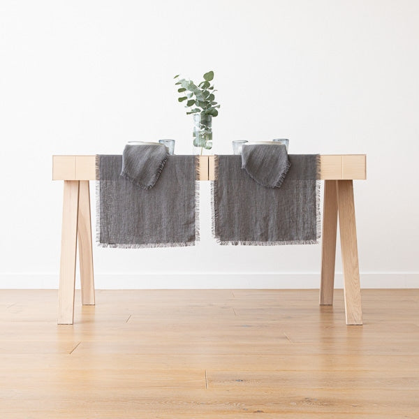 Terra Fringe Runner, Graphite