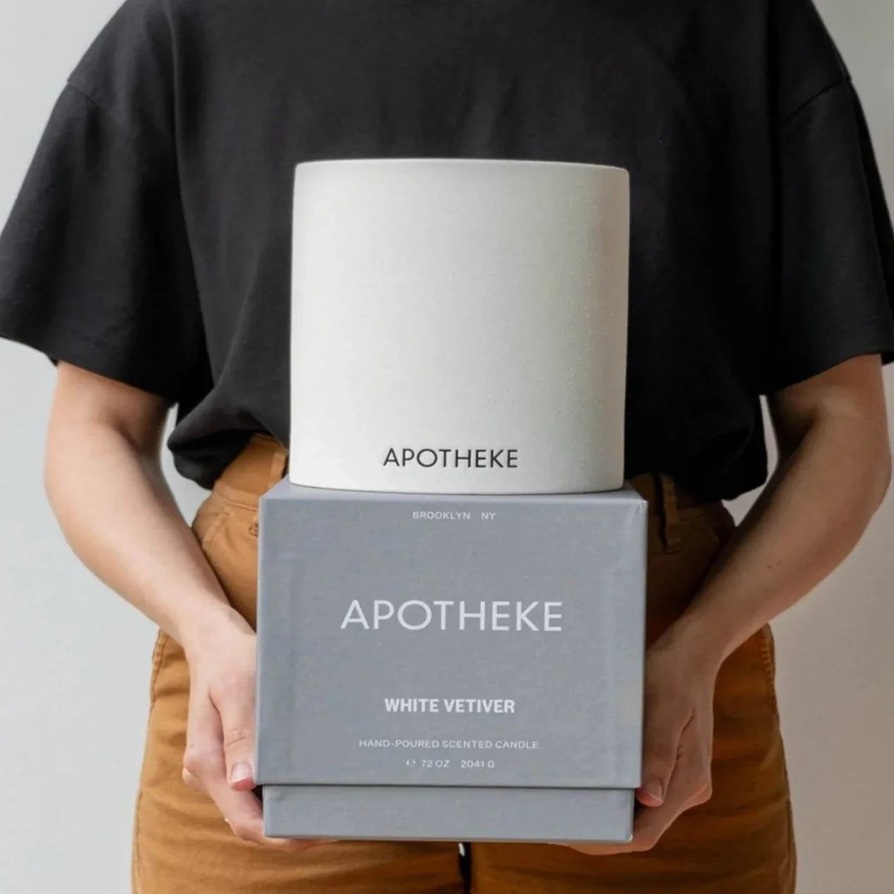 Apotheke Concrete 4-Wick Candle, White Vetiver