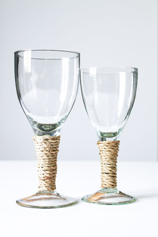 SMALL SEAGRASS WRAPPED WINE GLASS