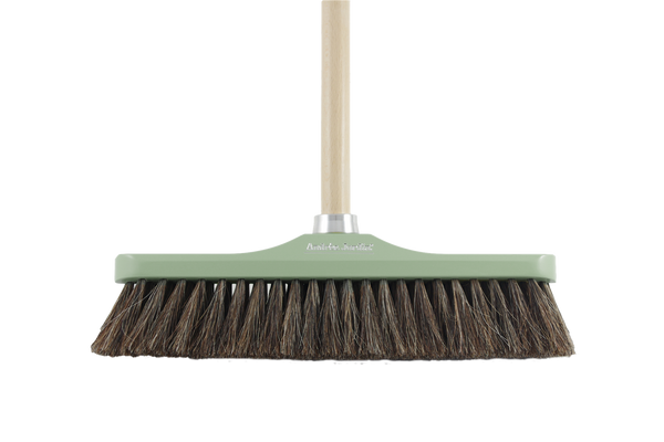 Andrée Jardin Beech Wood Sage Broom with Collapsible Handle